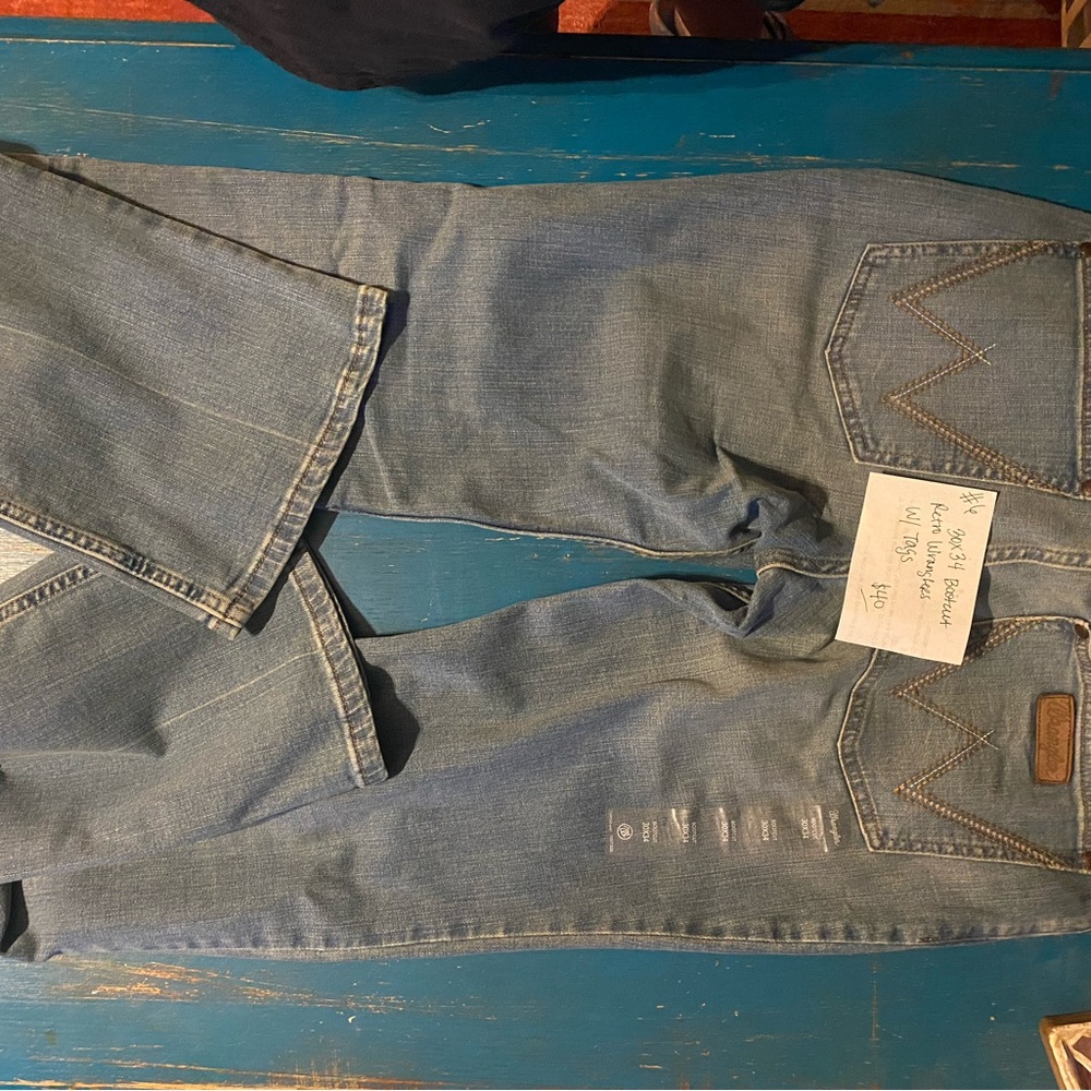 Wrangler Retro 30x34 Boot Cut Jeans